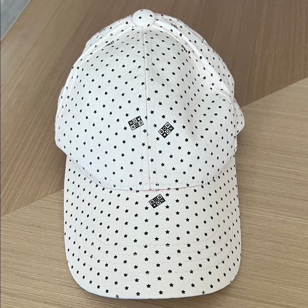 Bonton Pink Cap with Black Star Pattern